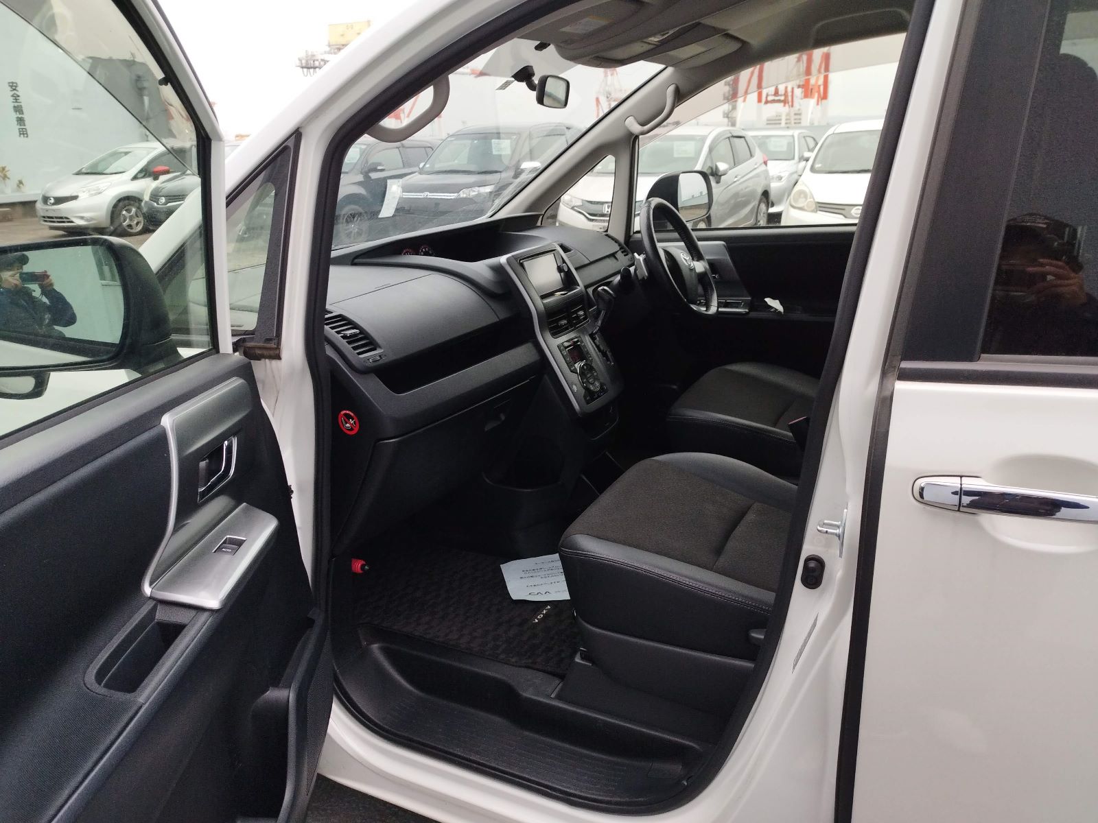 2013 Toyota Voxy